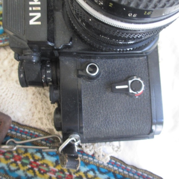 Nikon F2AS 35 mm SLR Film Camera w/28 mm Lens - Picture 8 of 10